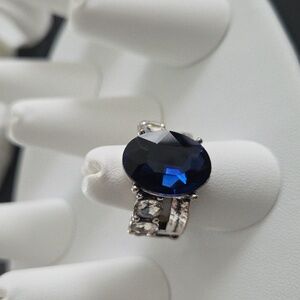 Paparazzi Silver and Blue Gemstone Ring NWOT